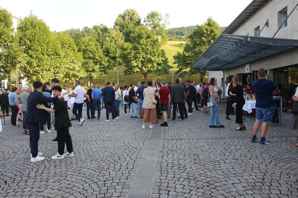 Lehrabschlussfeier der Logistikerinnen und Logistiker am Donnerstag, 7. Juli in der Mehrzweckhalle Rorschacherberg.