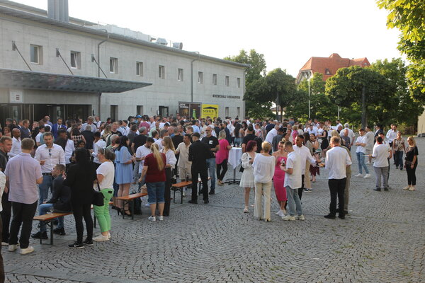 Lehrabschlussfeier der Logistikerinnen und Logistiker am Donnerstag, 7. Juli in der Mehrzweckhalle Rorschacherberg.